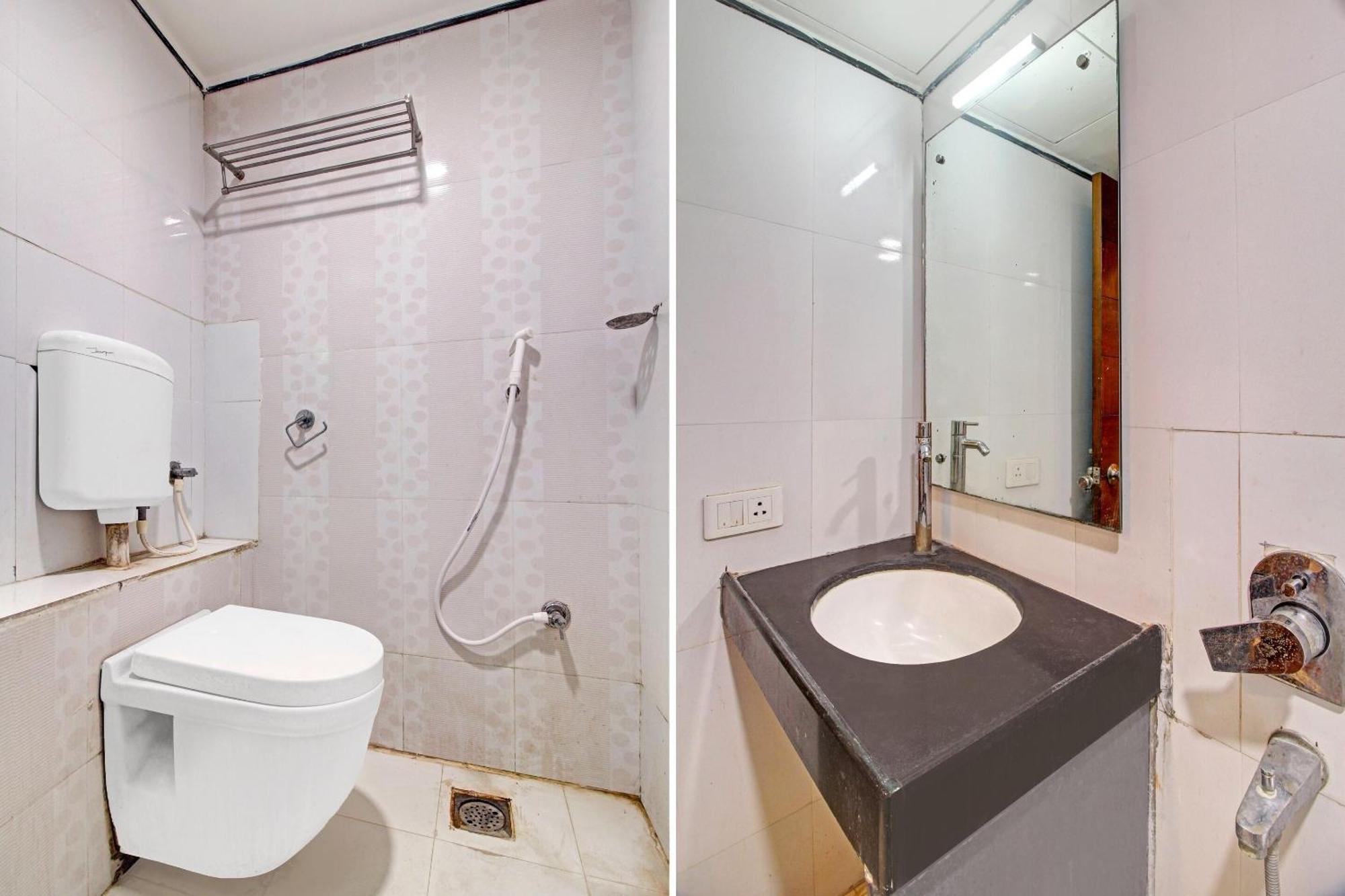 Collection O 82357 Hotel Surabhi Pride Trimulgherry Exterior foto